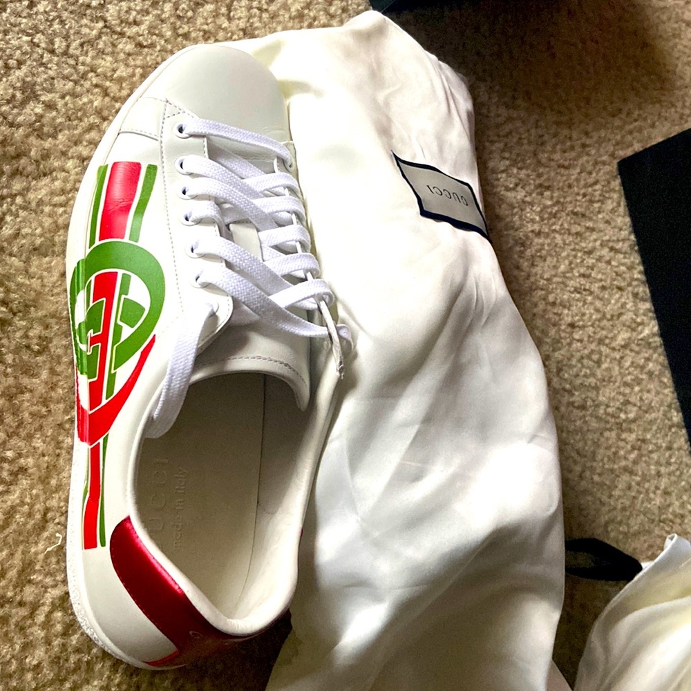 Gucci ...size 81/2..Red/Green..Worn Twice..Leather Sneaks..No Damage